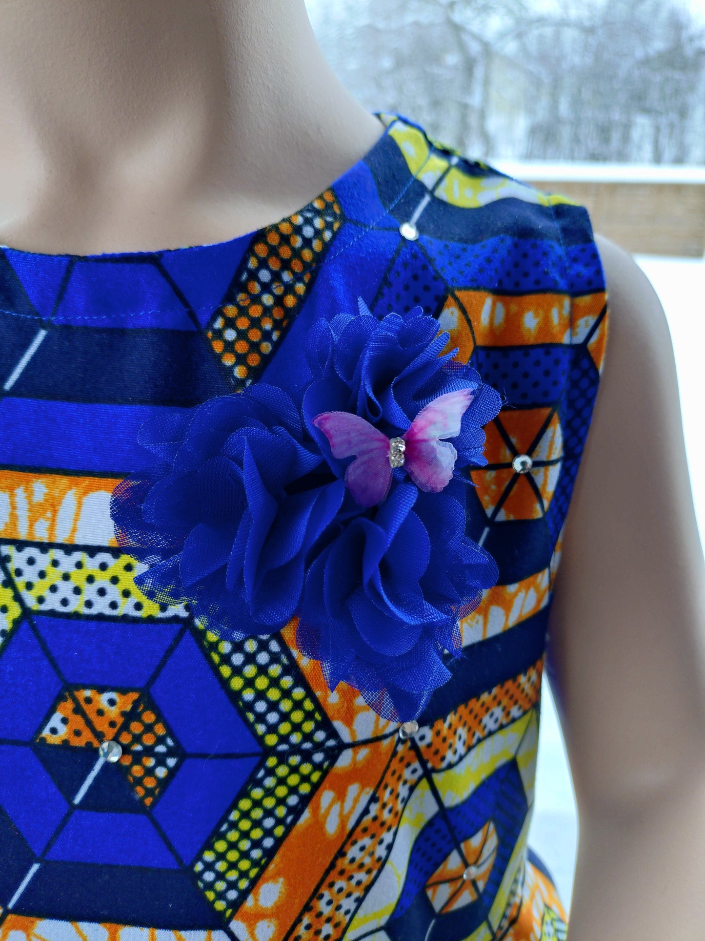 Helt unik, nydelig kjole i Ankara-stoff til en prinsesse