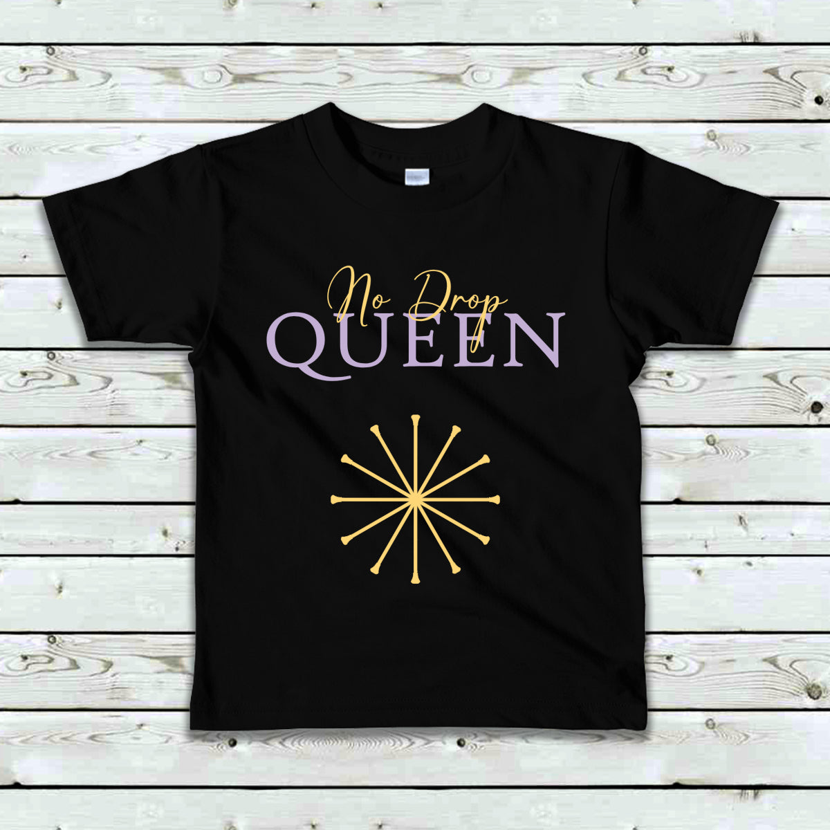 Barnestørrelser T-skjorte "No Drop Queen"