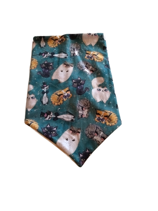 Petrolgrønn katte-halsbuff med okergult fleecefor. Størrelse 104-140 (4-10 år)